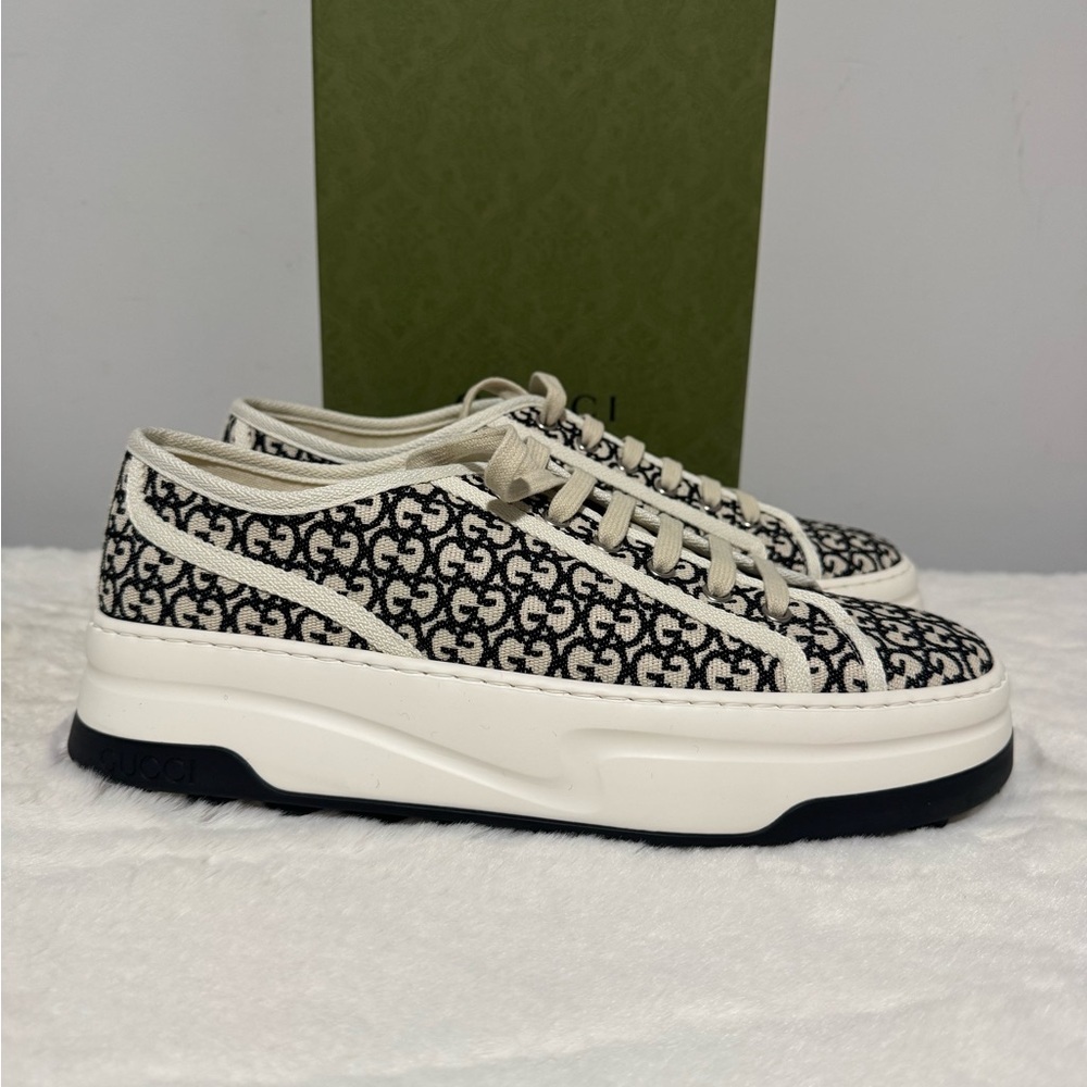 Gucci Women's Monogram Black and Cream Sneakers